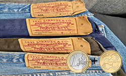 Stock & Price: Levis Straus Jeans – Campania