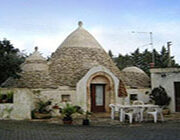Italy Travel- Happy Dinner & Sleep – Puglia